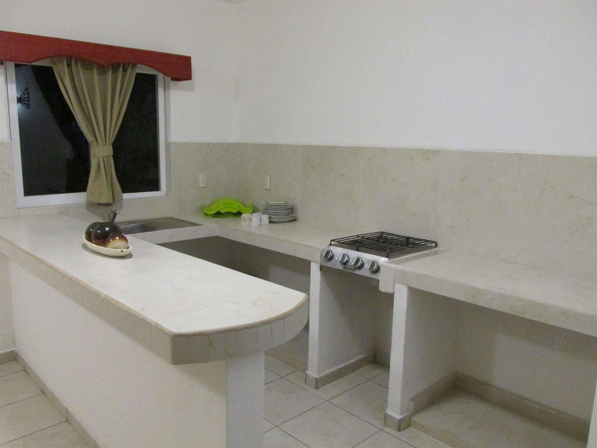 מנסניו Hotel Albatros Palace מראה חיצוני תמונה